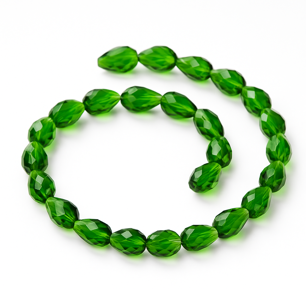 Emerald Luxe Faceted Teardrop Beads (15mm, 25 pcs)